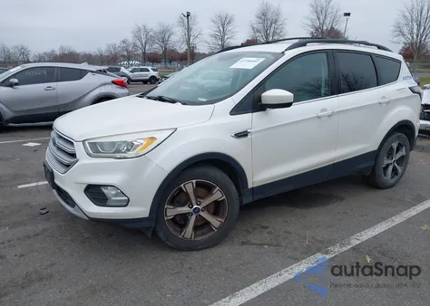 2017 Ford Escape Se z USA, uszkodzony, nr VIN 1FMCU9GD0HUC16638